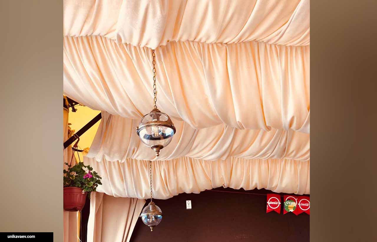 Functional ceiling with textiles