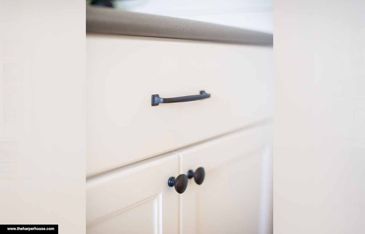 Kitchen Cabinet Hardware Trends in 2022 - BMR