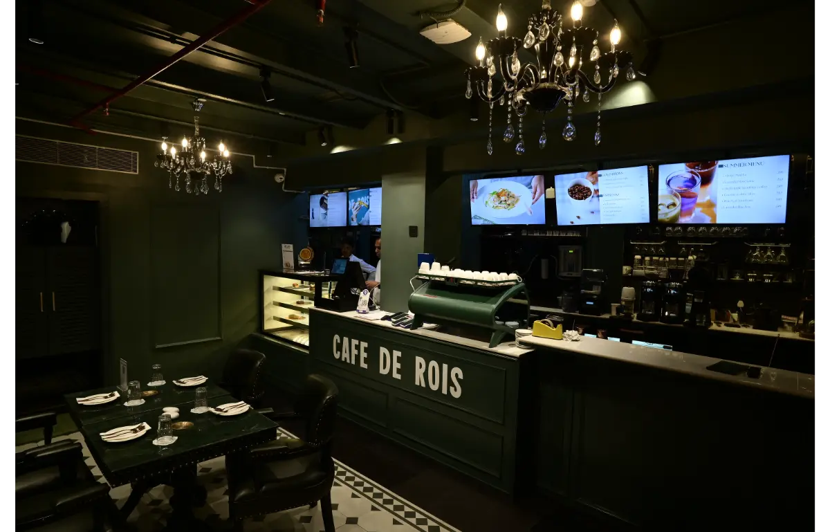 Café de Rois: A Three-Level Vintage Café Interior Design That Blends Nostalgia with Modern Hospitality