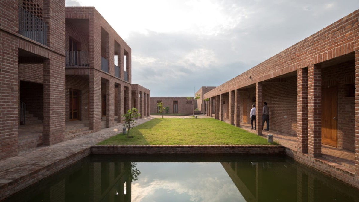 World’s Best Award-winning Building Rural Hospital in Bangladesh