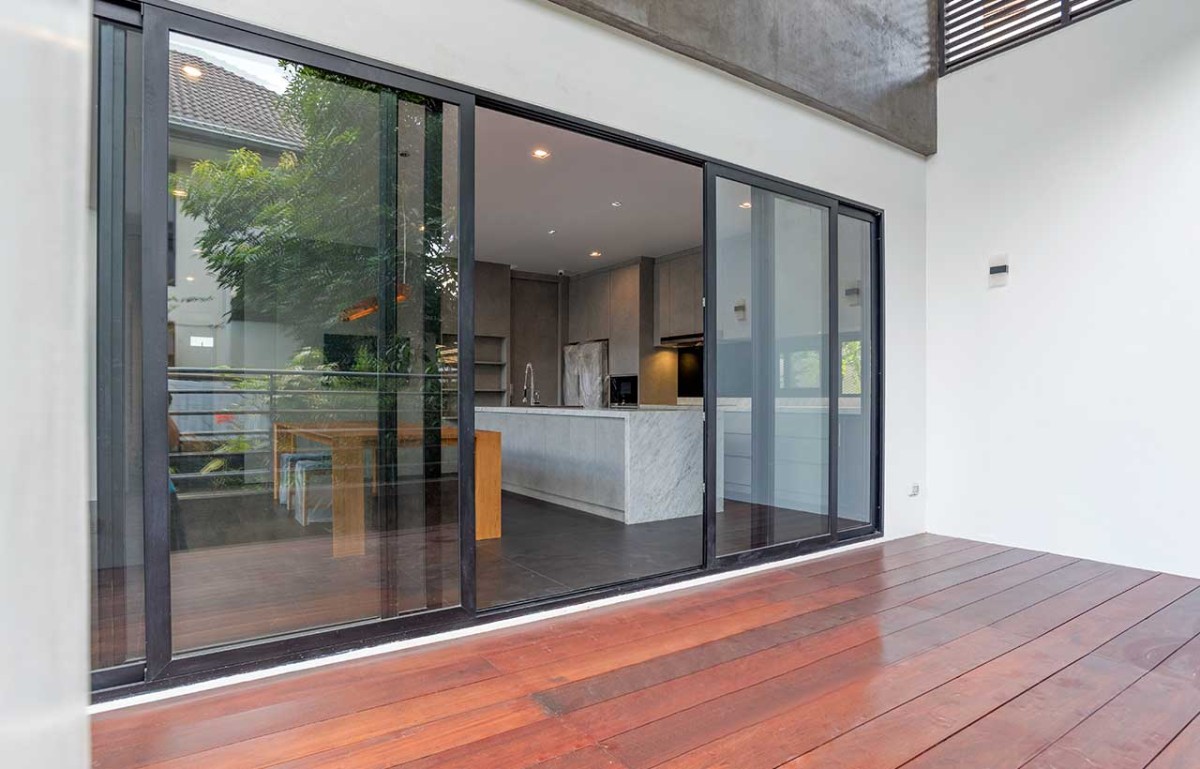 Bracing for Monsoon Magic: Selecting Fenestration That Stands Tall in the Rain