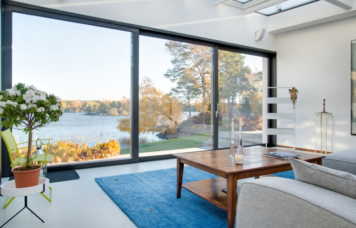 Which Modern Window Design Complements Your Home?